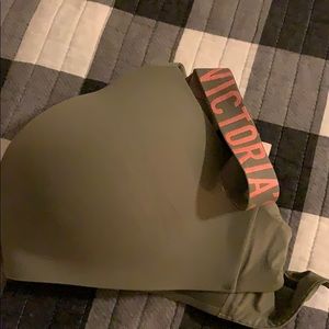 Victoria’s Secret bra new without tags